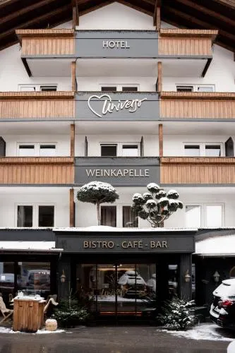 Hotel Universo - Image 1