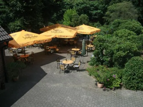 Landhotel Zur Gronenburg - Image 1