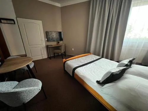 Hotel Restauracja Sylwana - Image 1