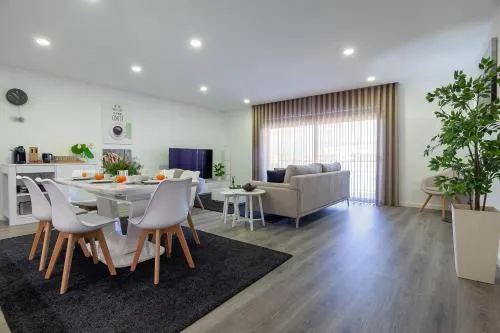 LED Apartment - Vista Alegre - Image 1