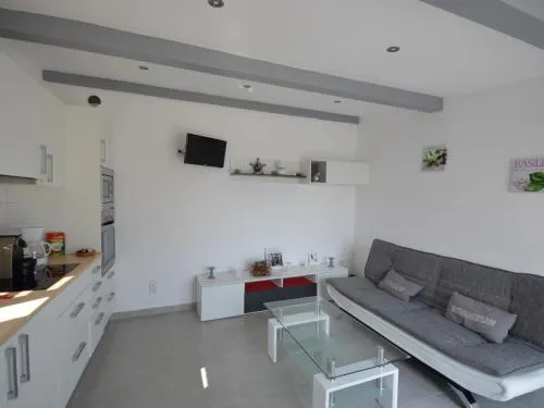 La Baraka - For 10 people, pool, jacuzzi, independent studio. - Image 1