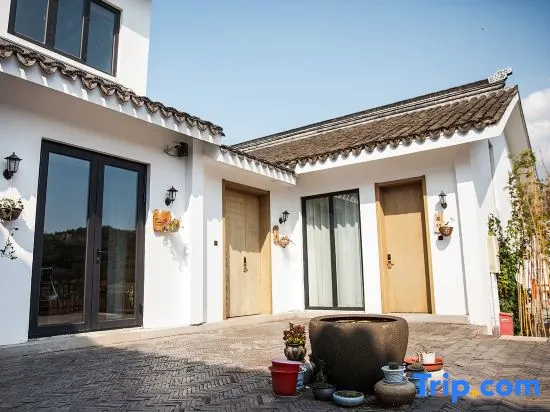 Jiju Chalet - Image 1