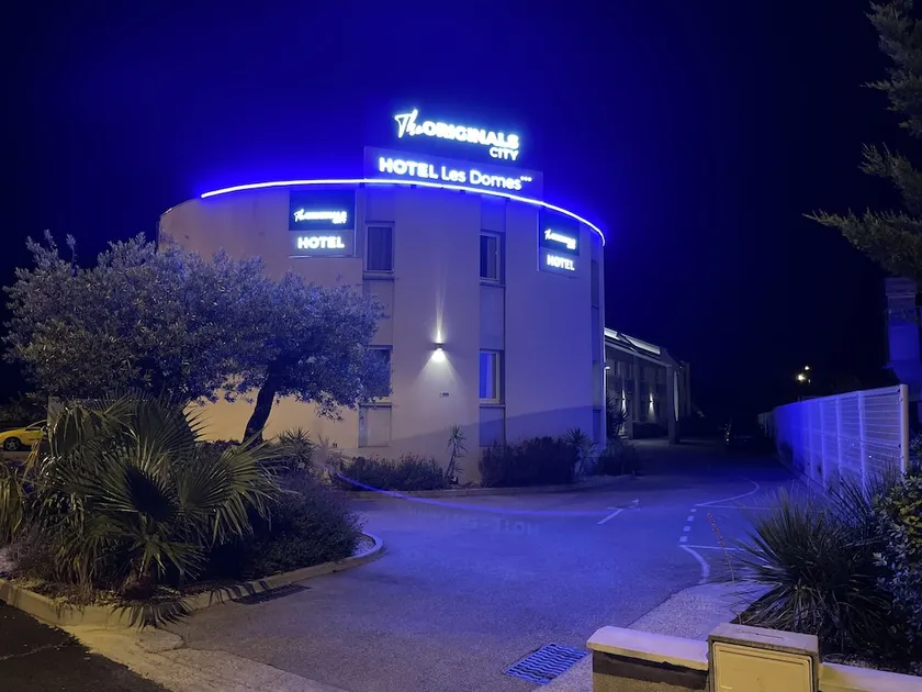 Best Western Hôtel les Dômes - Image 1