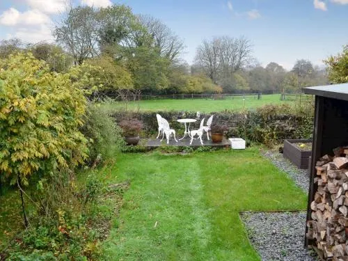 Schoolmasters Cottage - Image 1