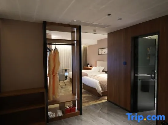 Minshan Grand Hotel (Jianchang Ancient City) - Image 1
