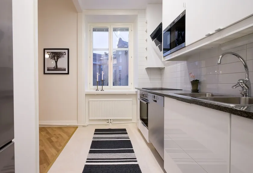 1 bedroom Birger Jarls - Image 1
