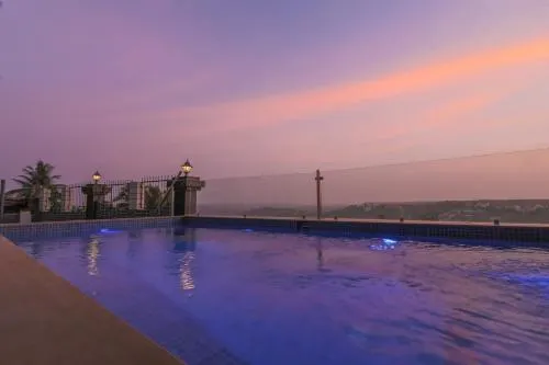 Hill Top Luxury Villa - 3 BHK || Infinity Pool - Image 1