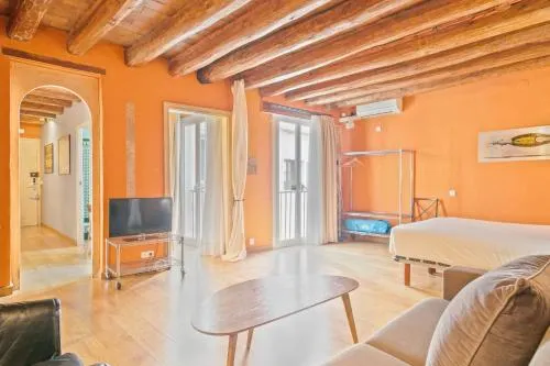 Friendly Rentals Manuela - Image 1