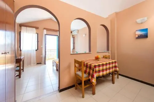 Symi Sunshine Apartment - Image 1