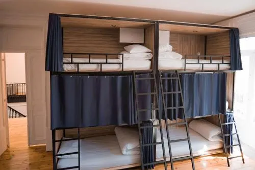 Garden House Hostel - Image 1
