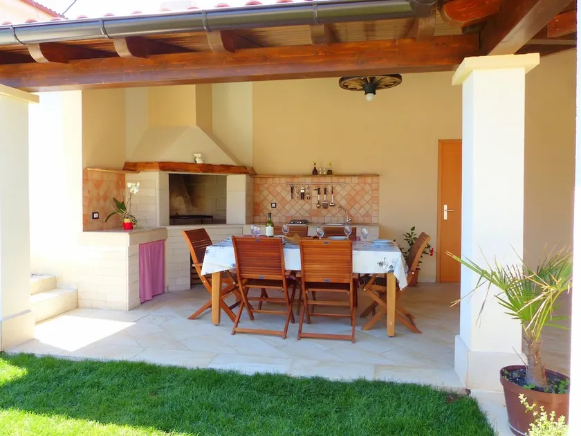 Cozy Holiday Home in Valtura With Swimming Pool - Image 1