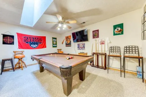 Clark's Mountain Condo - Image 1