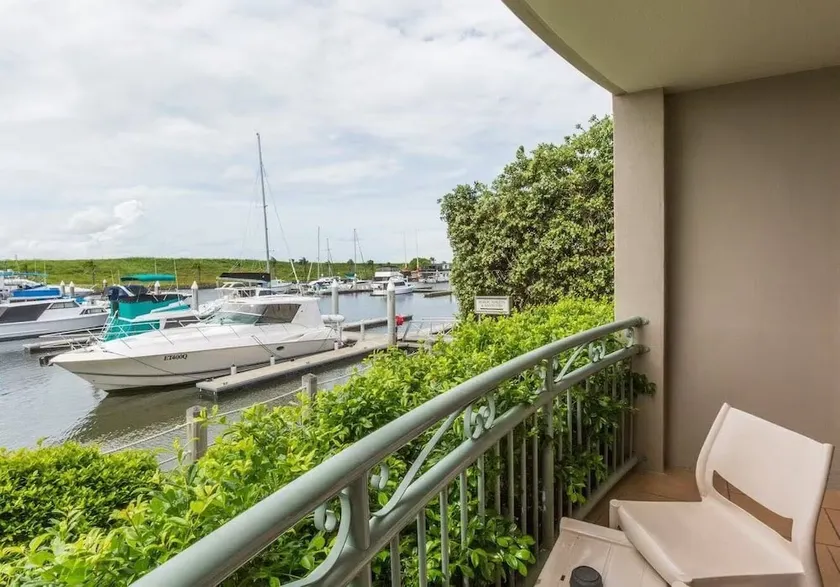 Hope Harbour Hotel - Image 1