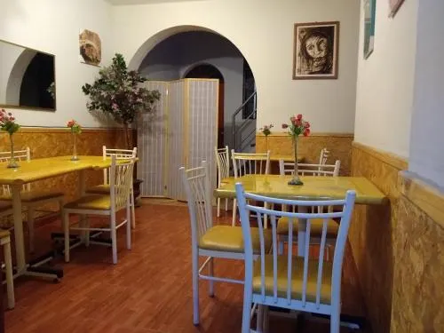 Tabu Golden Hotel - Image 1
