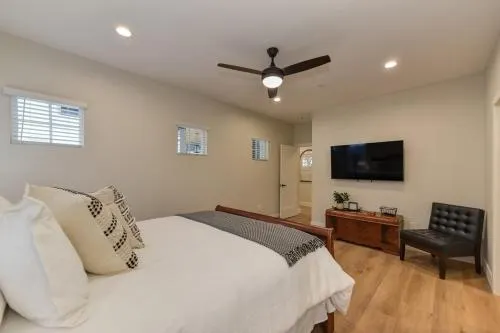 Rustic Modern Home Near Sutter St &Historic Folsom - Image 1