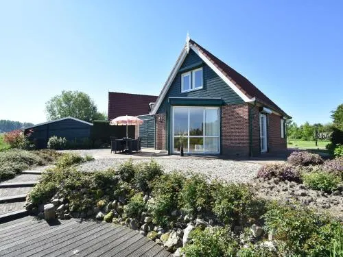 Modern Holiday Home in South Holland by Lake Volkerak - Image 1