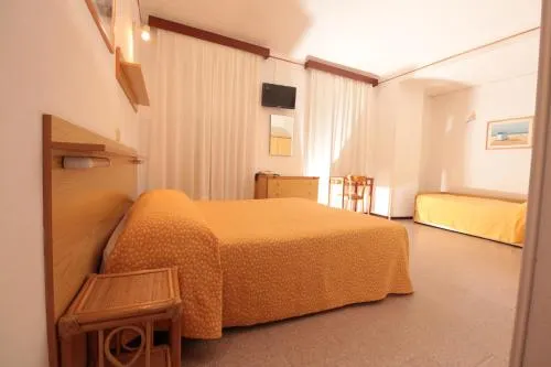 Hotel Villa Amelia - Image 1