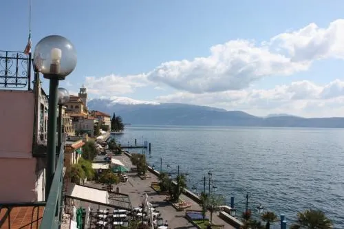 Hotel Diana - Image 1
