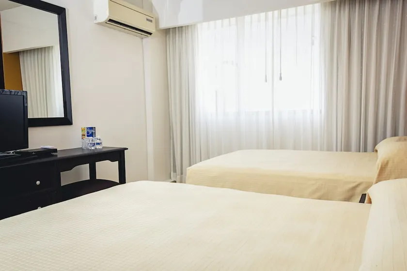 Hotel Miraflores - Image 1