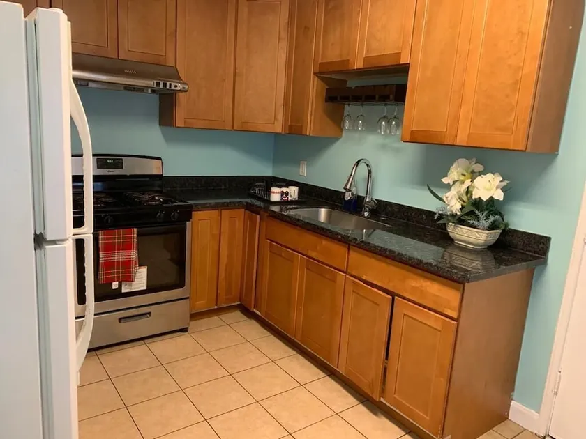 Affordable Private Rooms near Berkeley - Image 1