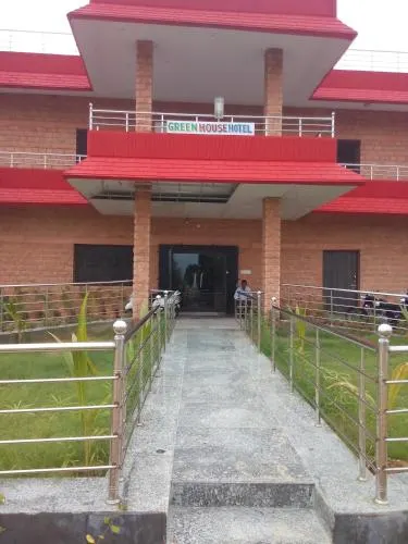 Green House Hotel - Image 1