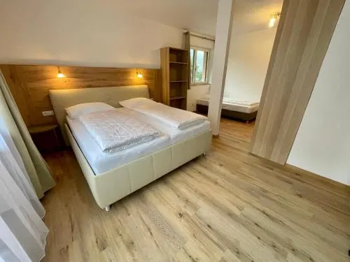 Pension Garni Transit - Image 1