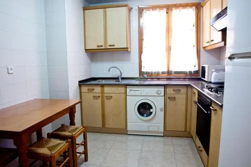 Apartamentos Mazcaray - Image 1