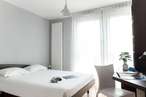 Comfort Aparthotel Besancon Hauts du Chazal - Image 1