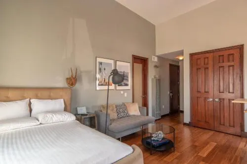 Ocean Luxury Lofts and Suites - Image 1