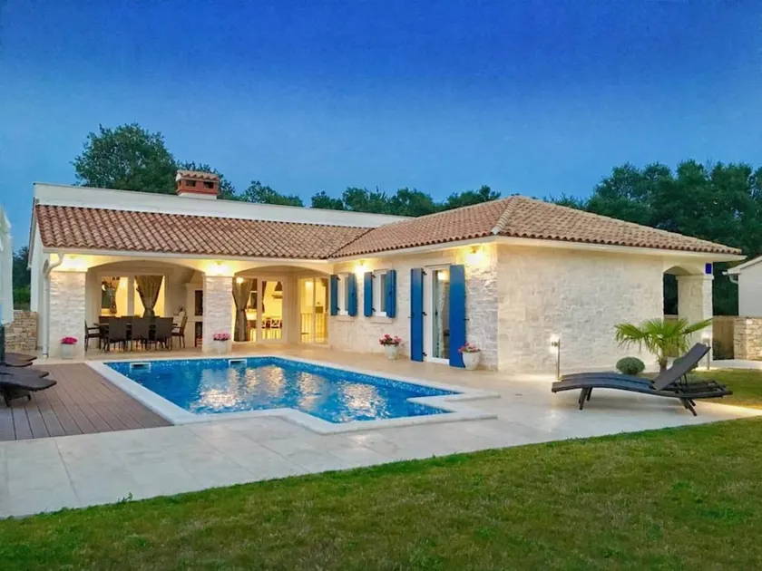 Comfortable Villa With Private Swimming Pool, Table Football, Near Labin - Image 1