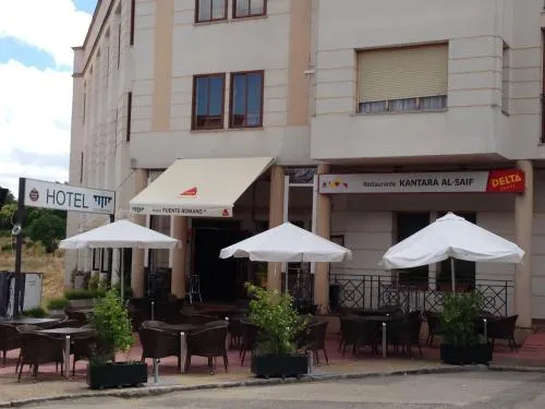 Hotel Puente Romano - Image 1
