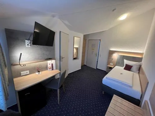 Britta’s Parkhotel - Image 1