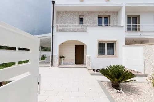 Siddhartha Apartments & Rooms - Image 1