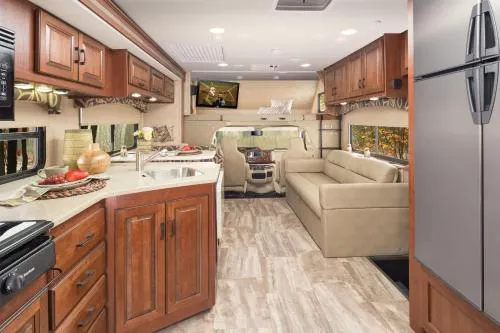 Oman Motorhomes - Image 1