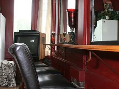 Extended Stay GuestHouse - Image 1
