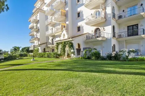 Beachfront Puerto Banus - Image 1