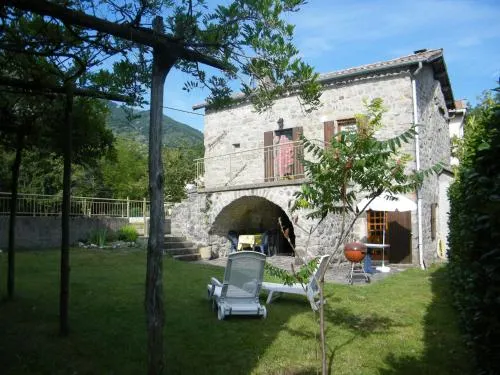 Cozy Holiday Home in La Souche by Le Lignon River - Image 1