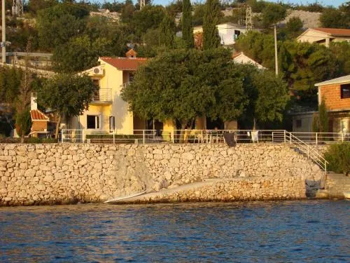Apartmani Lisak Ugrina - Image 1