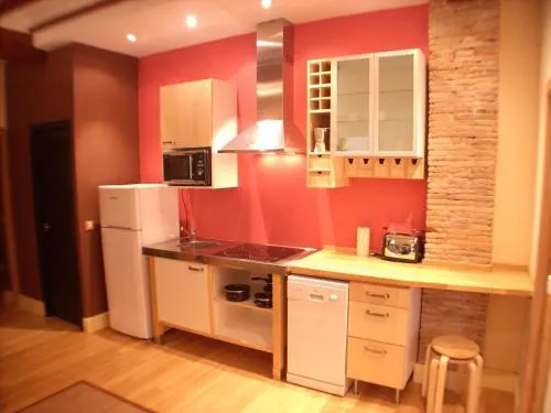 Apartamentos el Pilar - Image 1