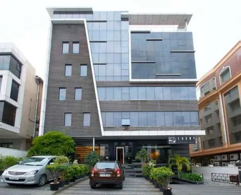 Ebony Boutique Hotel - Image 1