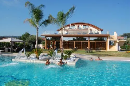Magicomar Hotel - Image 1