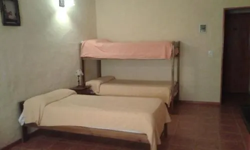 Petit Hotel - Image 1
