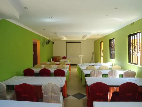 Villa International Palace Hotel - Image 1