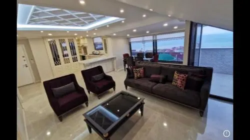 Aysa Suite - Image 1