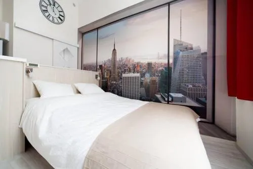 Manhattan Studio - Image 1