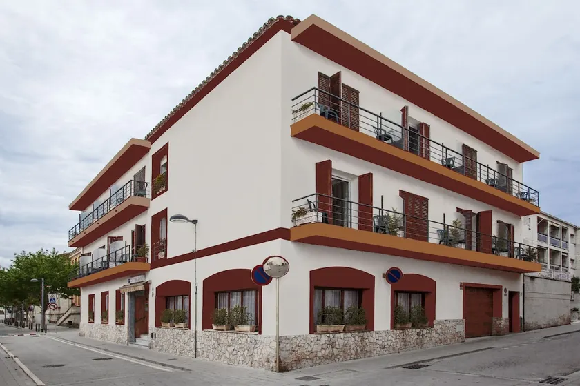Hostal Residencia Catalina - Image 1