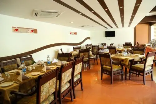 Hotel Cee Cee Tower - Image 1