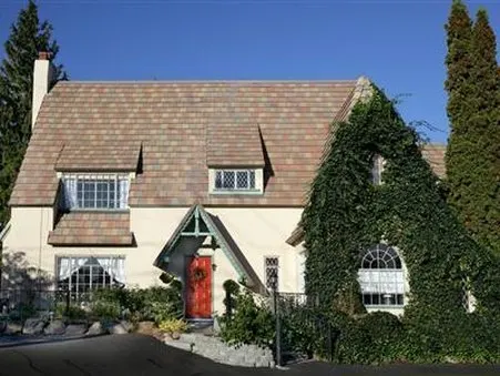 IvyWild Inn - Image 1