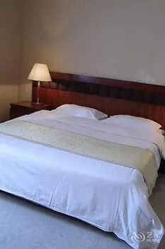 Huaren Shuyu Hotel (Shenyang Qingnian Street Mix City) - Image 1