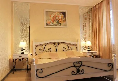 Yunost Hotel - Image 1